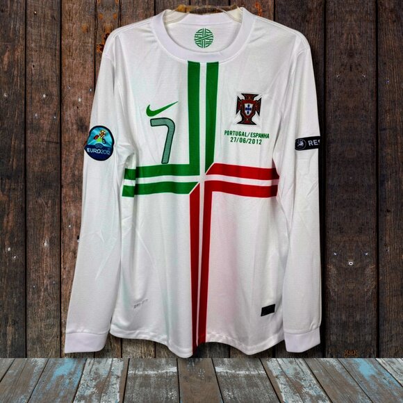Inspired Portugal 2012 World Cup - Ronaldo #7 Away Jersey Retro Football - Picture 3 of 7